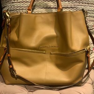 Luscious Dooney & Bourke handbag for sell.